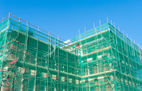 সবুজ 1 মি 3 মি 4 মি চওড়া ধ্বংসাবশেষ নেট সিস্টেমগুলি স্ক্যাফোোল্ডিং 6 সূঁচের জন্য জাল জাল